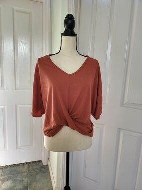 Pink Lily Women's Rust Knit Twist-Front V-Neck Top